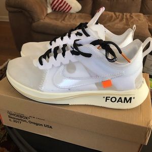 OFF WHITE X ZOOM FLY SP UA
